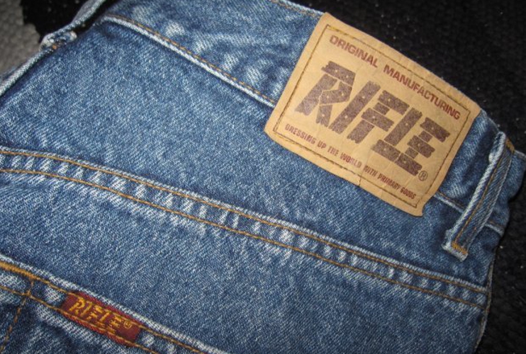 RIFLOVÝ BÁL: ELÁN REVIVAL a KARETA