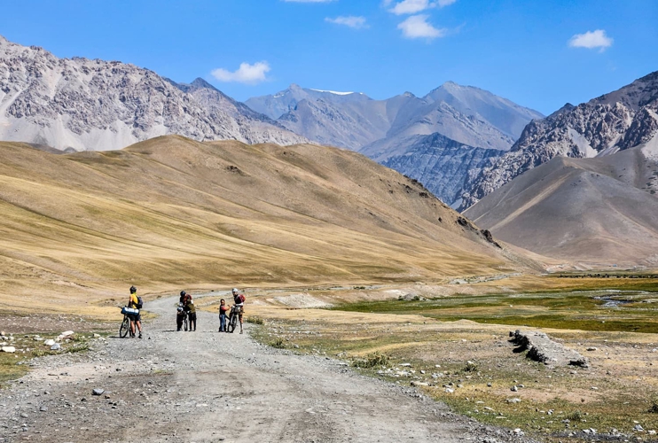 KYRGYZSTÁNEM NA KOLE